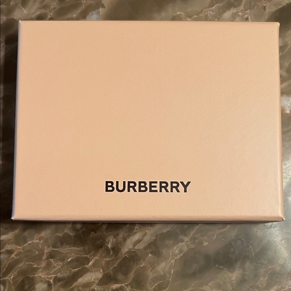 Burberry Ornament/Bag Charms GWP - Picture 2 of 2